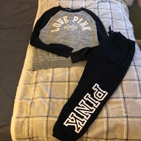 PINK Victoria's Secret Other - Victoria secret sweatshirt and sweatpants outfit